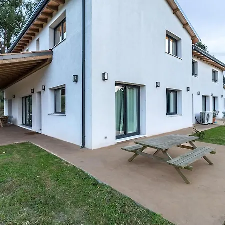 Espectacular Moderna En La Naturaleza Casa de Férias