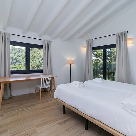 Espectacular Moderna En La Naturaleza Casa de Férias *