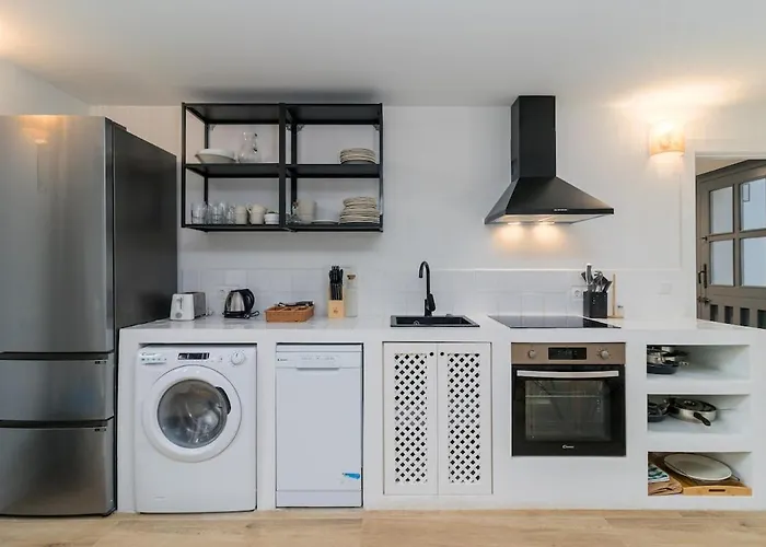 Espectacular Moderna En La Naturaleza Setien