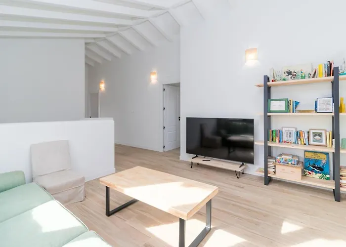 Espectacular Moderna En La Naturaleza Setien